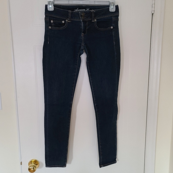 American Eagle Stretch Skinny Jeans. Dark Wash. 4 Regular or W26½, L29.